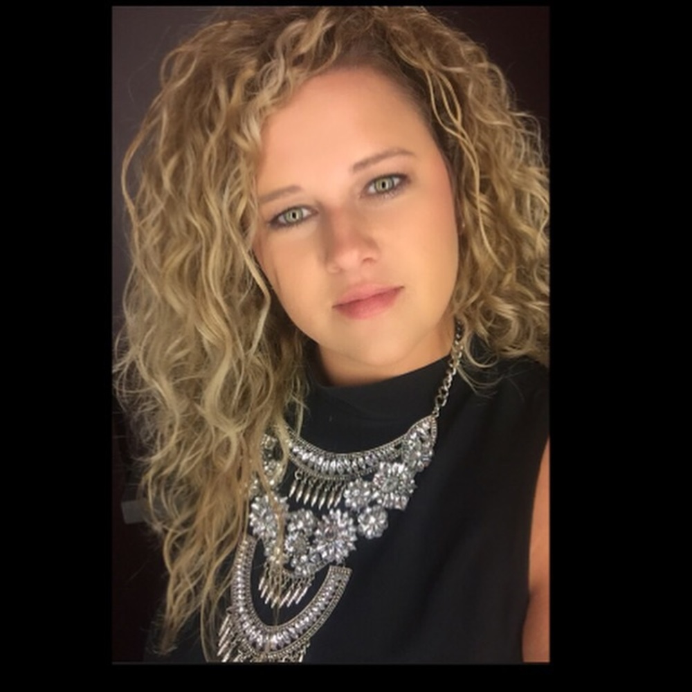 Meet your Posher, Montgomery